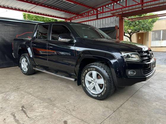VOLKSWAGEN AMAROK 2.0 HIGHLINE 4X4 CD 16V TURBO INTERCOOLER DIESEL 4P AUTOMÁTICO